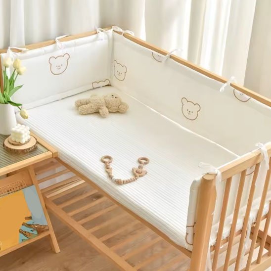 Tour de lit bébé  blanc